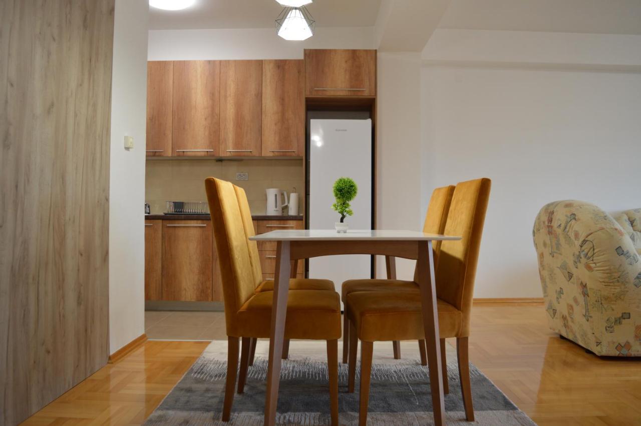 S Apartment Скопие Екстериор снимка